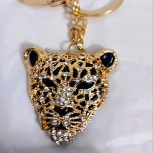 🎀 🆕 Embellished Jaguar head keychain